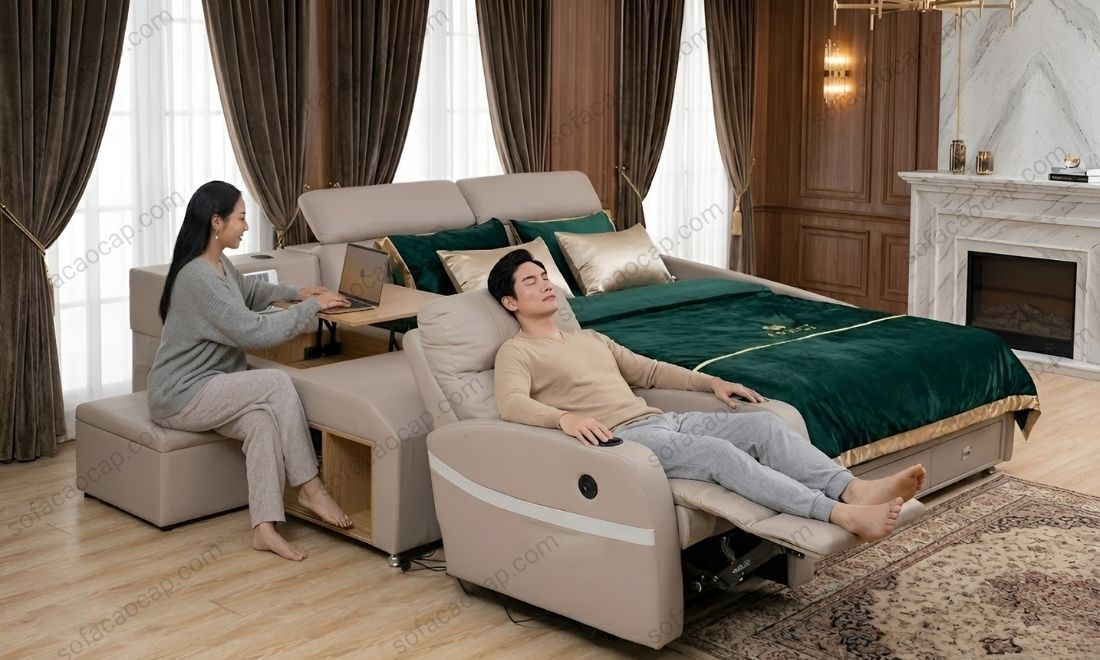 Giường của Moda còn được trang bị bàn mini, bạn có thể đặt laptop lên check lại công việc hay viết nhật ký trước khi đi ngủ...tại đây 