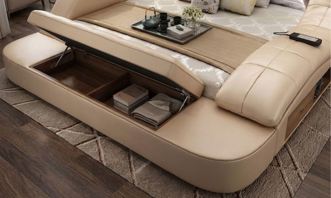 Hộc tủ đuôi giường của giường ngủ tích hợp ghế massage GM45 có thể nhấc lên, hạ xuống một cách dễ dàng 