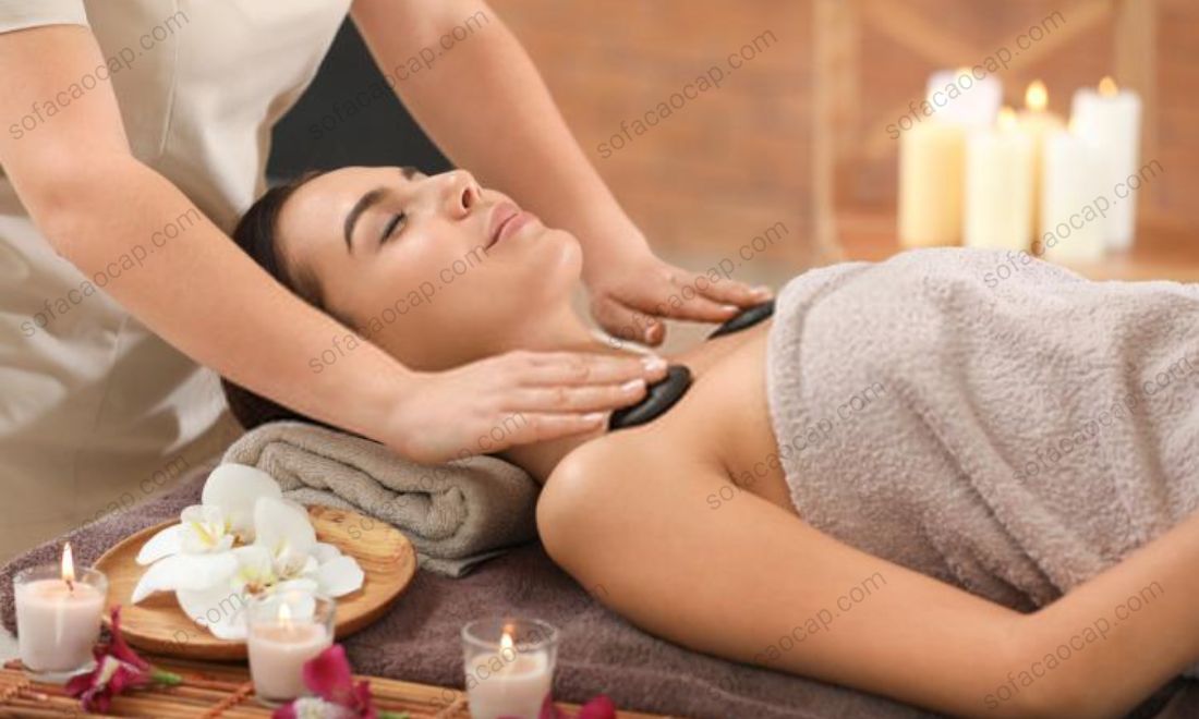 Ngoài thể chất, massage body còn có tác dụng làm tinh thần được thoải mái hơn, vui vẻ hơn