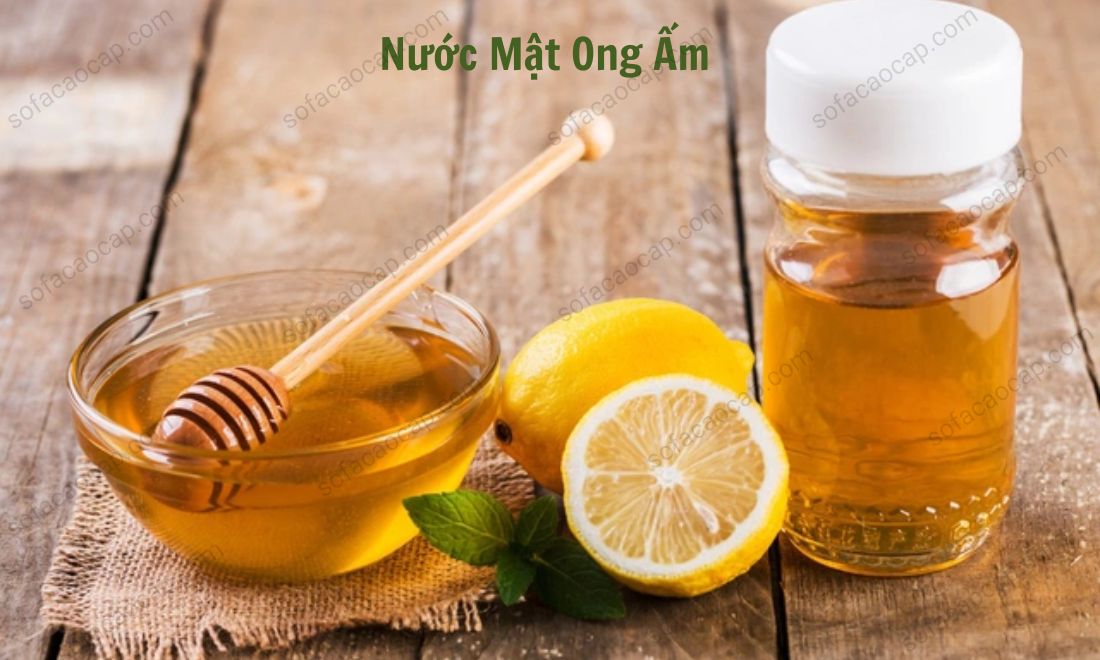 Tuy không phải là thuốc nhưng nước mật ong ấm lại có tác dụng làm giảm tình trạng đau họng, rát cổ 