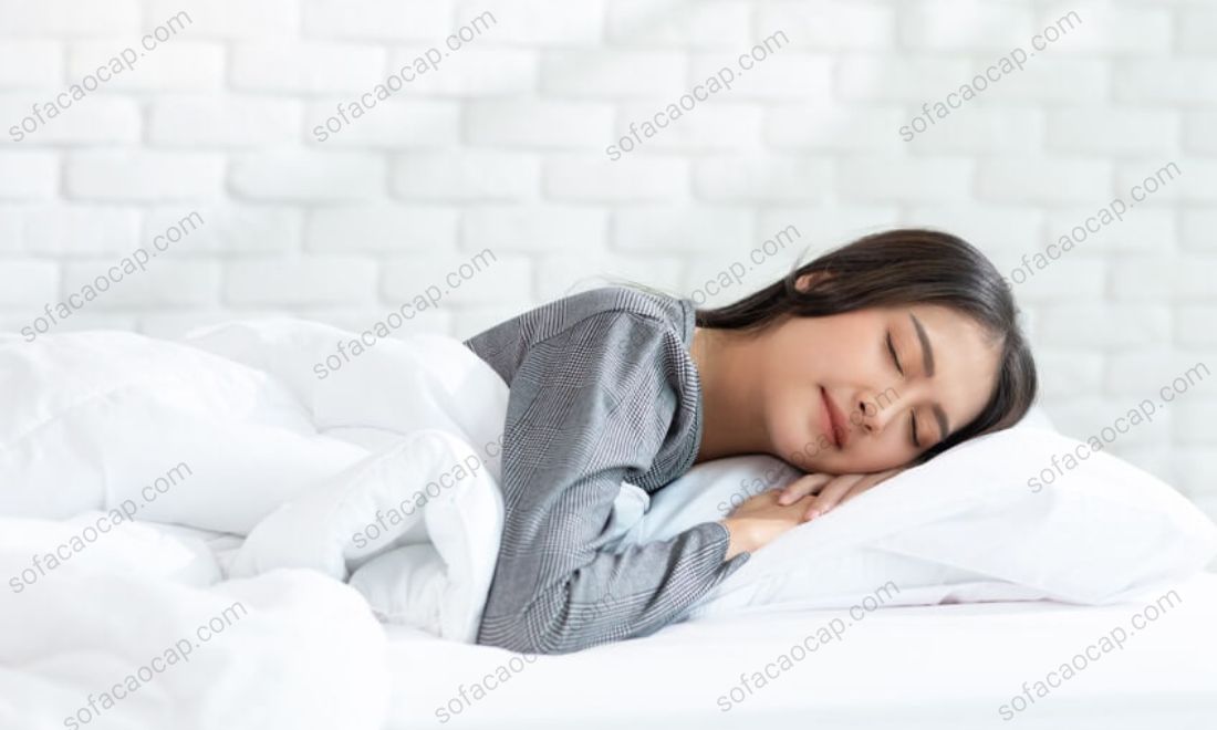 Những điều cần nhớ khi thực hiện tư thế nằm để giảm đau đầu 