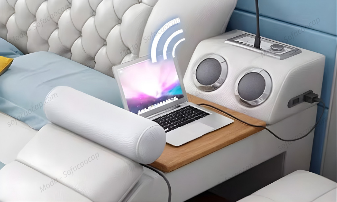 Loa Bluetooth, cổng sạc USB, bàn gỗ 